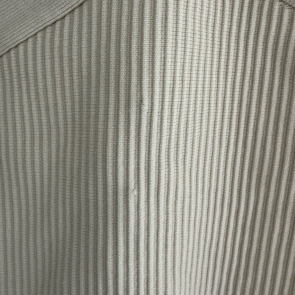 “Arzell Halter Top” - Picture 5 of 5